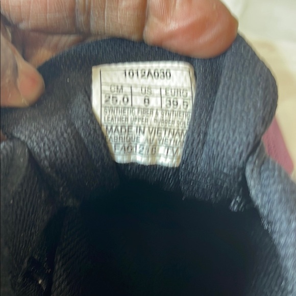 Asics Burgundy and Black Athletic Shoes with Breathable Mesh- GT-1000 - Picture 5 of 12